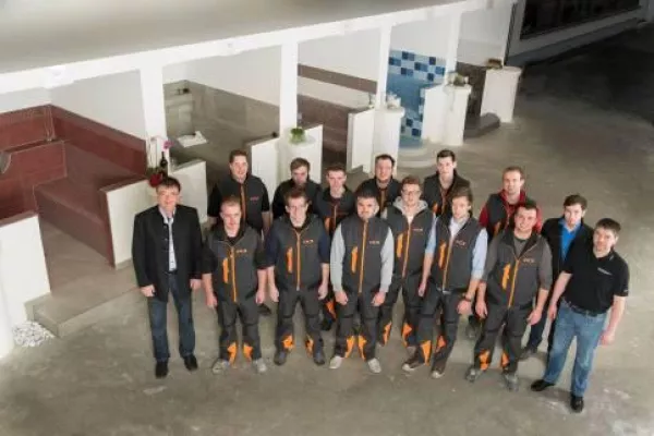 Bild: PCI unterstützt Fliesenlegermeister von morgen