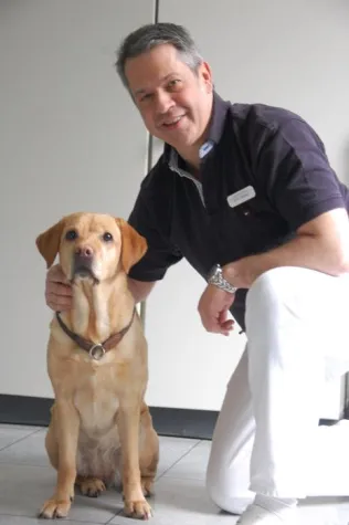 Stadthunde.com und Tierarzt Dr. Seeburg starten Online-Sprechstunde Bild: Stadthunde.com und Tierarzt Dr. Seeburg starten Online-Sprechstunde