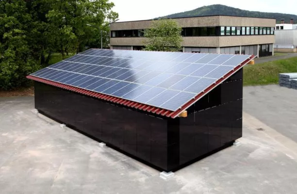 Bild: Gehrlicher Solar vertreibt Energie erzeugende PV-Halle