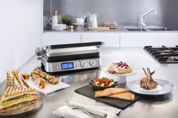 Bild: Vielseitig und einfach heiß: Der neue MultiGrill von De’Longhi