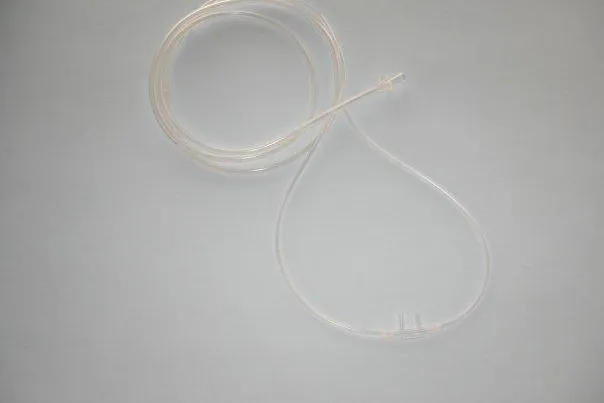 Bild: Langzeitsauerstoffpatienten haben jetzt eine neue Alternative - eine neue Nasenbrille aus Silikon