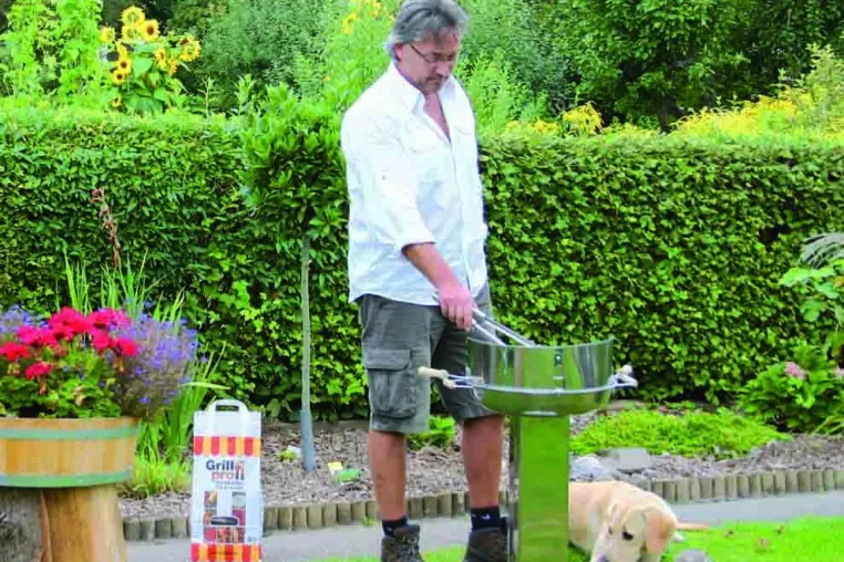 Bild: Qualitätsunterschiede bei Grillbriketts: Am besten mit DIN-Norm und TÜV-Siegel