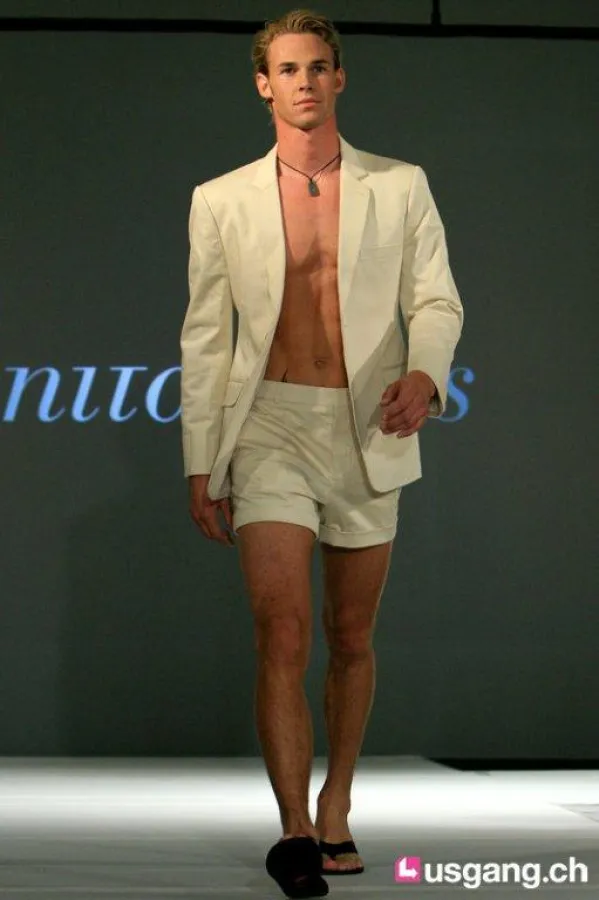 Bei Sunita Suits wird der perfekte Anzug nach Mass oder Masshemd gefertigt.