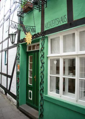 Bild: Hochzeitshaus lädt Bühnenzauberin Sissi Perlinger „auf eine Auszeit“ ein