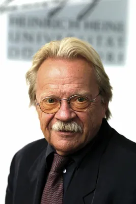 Bild: Prof. Dr. Thieme referiert bei der dbs zur Zukunft der deutschen Wirtschaft