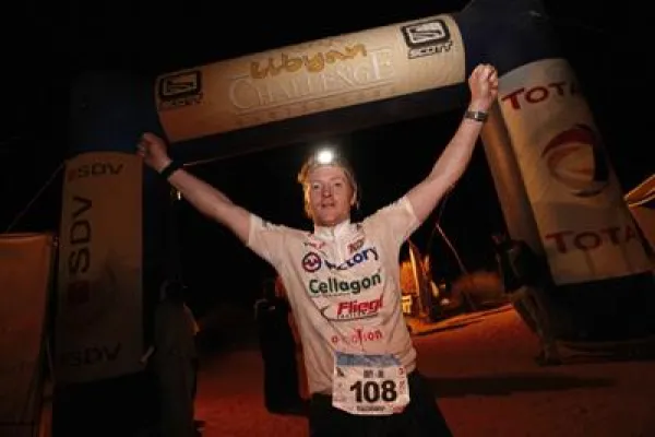 Bild: Ein Abend am Lagerfeuer mit Joey Kelly