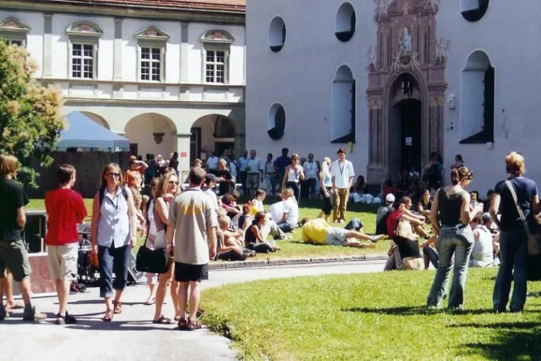Bild: Semestereröffnung in Benediktbeuern