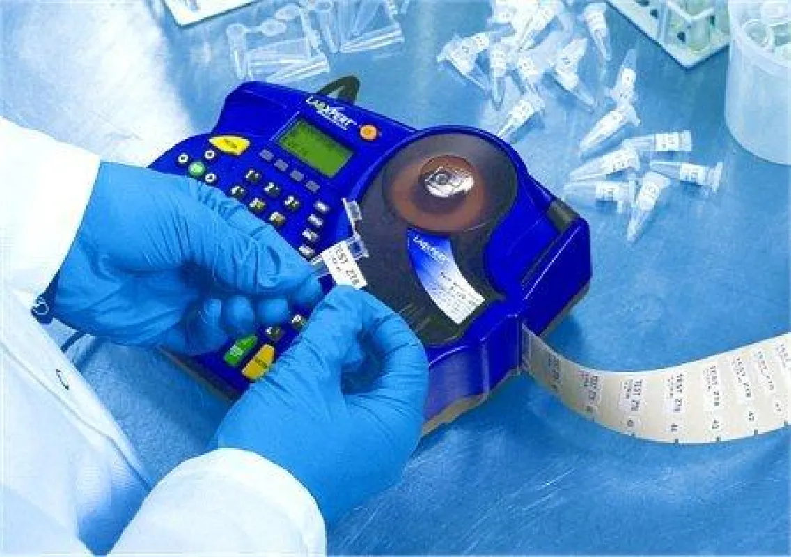 Labordrucker LabXpert™ V2.0 zum Kennzeichnen von Probenbehältern