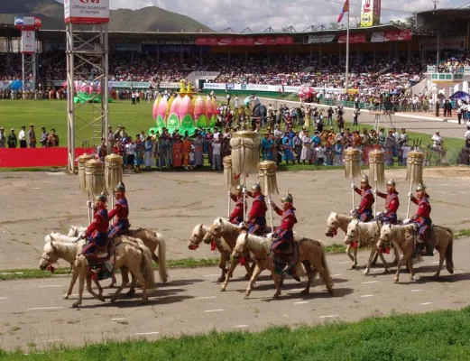 Bild: Reisen zum Naadamfest in die Mongolei