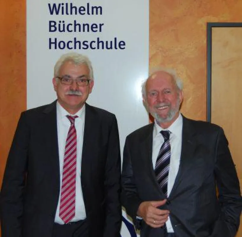 Auf dem Bild links: Prof. Dr. Johannes Windeln, rechts: Prof. Dr. Ernst Ulrich von Weizsäcker
