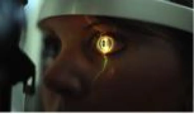 Bild: Kurzsichtigkeit: Korrektur im Schlaf