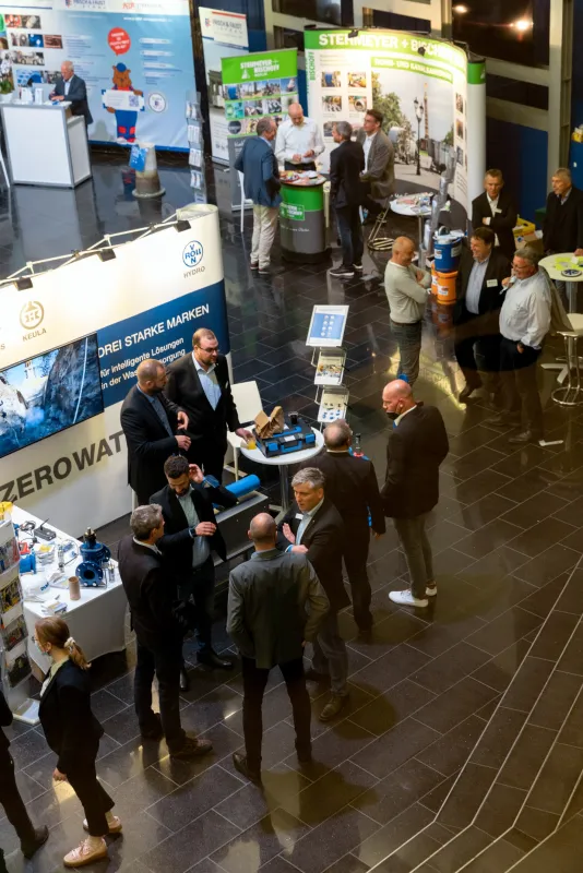 Begleitausstellung des InfraSPREE Fachkongresses (© InfraSPREE / Birte Zellentin)