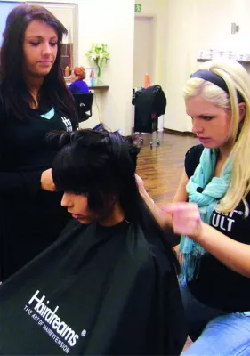 USA calling – Graz answering. VOX und Hairdreams begleiten Sarah Zirpins in die USA Bild: USA calling – Graz answering. VOX und Hairdreams begleiten Sarah Zirpins in die USA