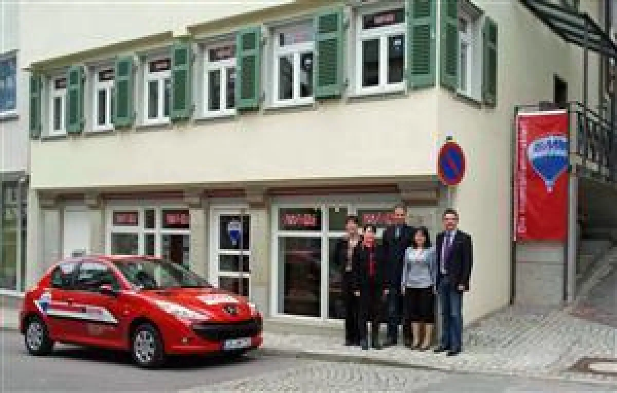 Horst Ehrenberg (rechts) und sein Team