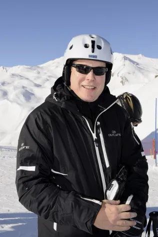 Bild: Outlyne erneut Sponsor des von Fürst Albert II von Monaco initiierten „World Stars Ski Event“
