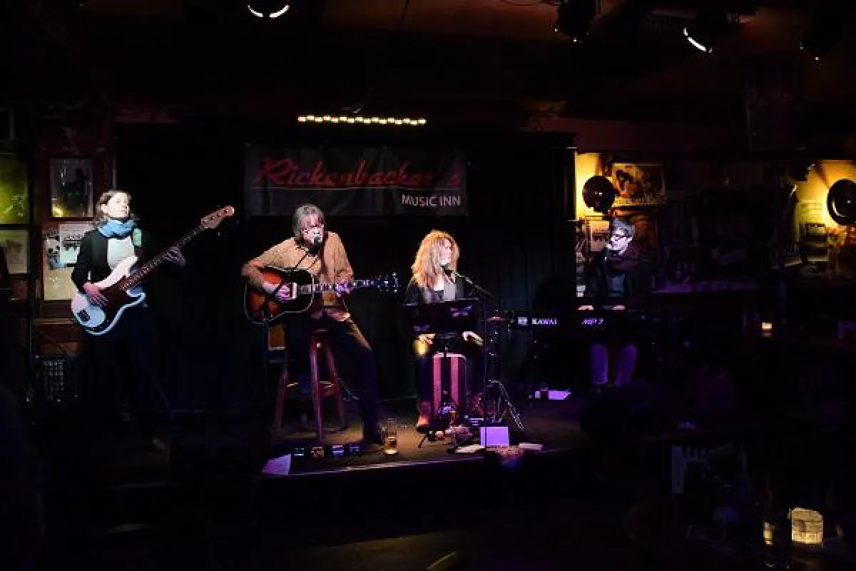 choose: der vernetzte Schuh von Phoceis ändert seine Farbe dank einer App