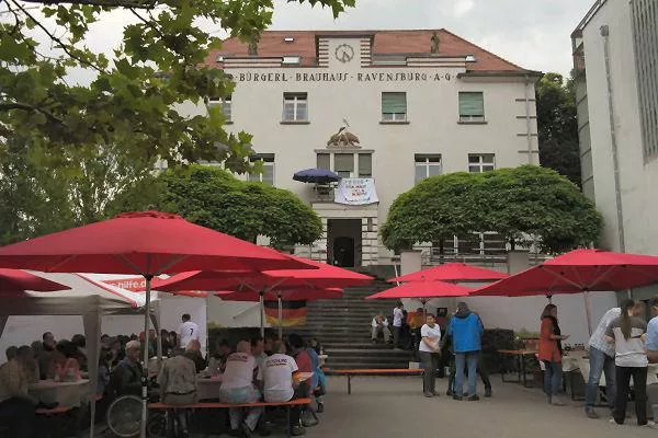 Bild: Zehn Jahre Wohnen in der Brauhausvilla in Ravensburg