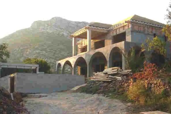 Bild: Strand- Immobilien in Kroatien immer seltener im Angebot - Luxusvilla in Dalmatien bald vollendet