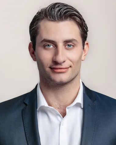 Bild: Philipp Köppe startet als M&A Manager bei Saxenhammer und komplementiert das Management Team der Digital Unit