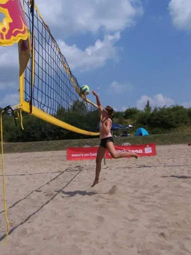 Beachvolleyballer kommen beim SFBeach 2007 auf ihre Kosten Bild: Beachvolleyballer kommen beim SFBeach 2007 auf ihre Kosten