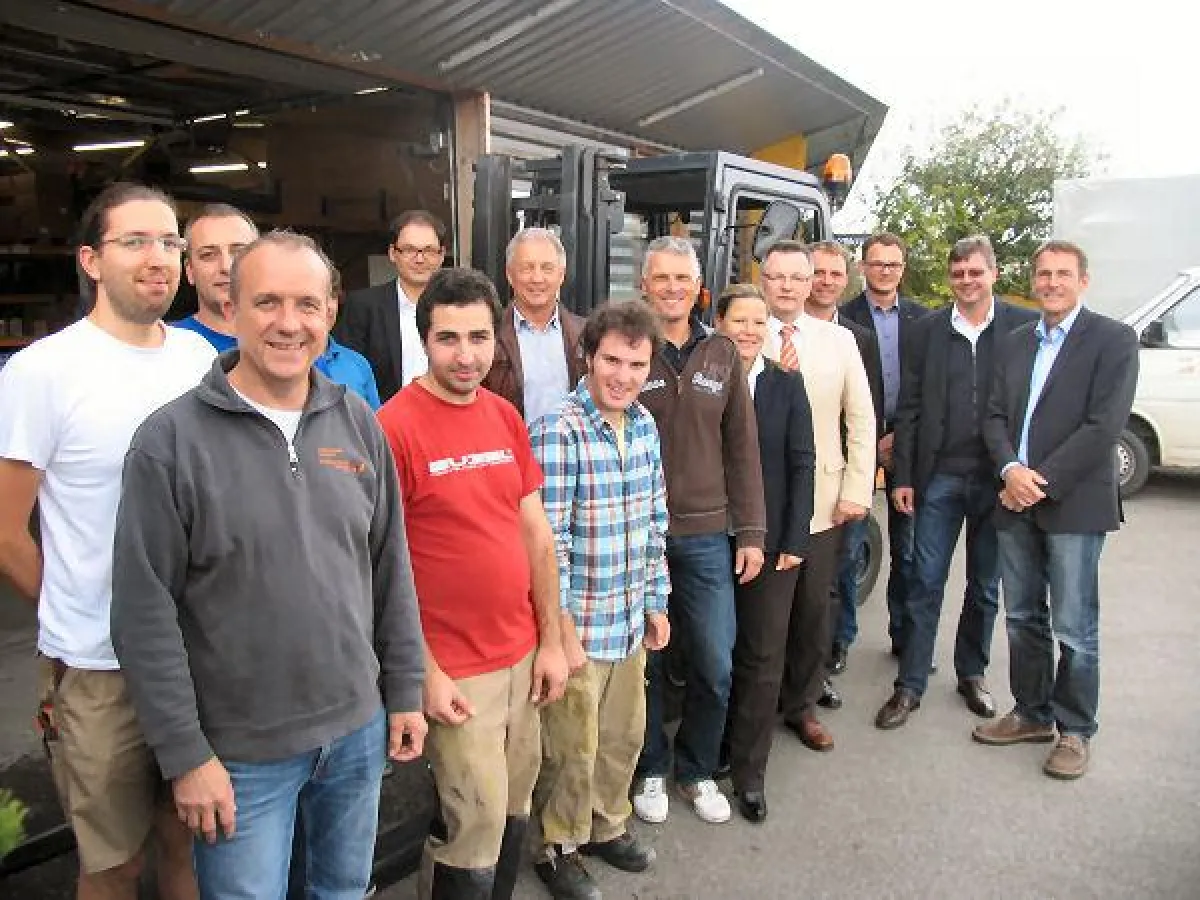 Viele Beteiligte, ein Ziel: Der Hilfstransport nach Bulgarien.