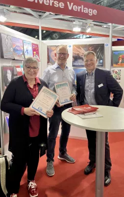 Bild: CALVENDO präsentiert prämierte KI-Kalender auf der Frankfurter Buchmesse 