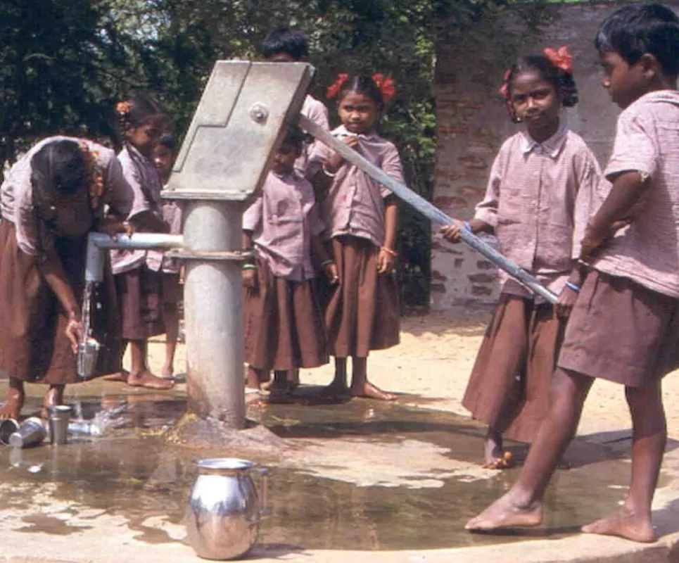Wasser für die Hygiene - hier in einer Schule in Indien in Indien