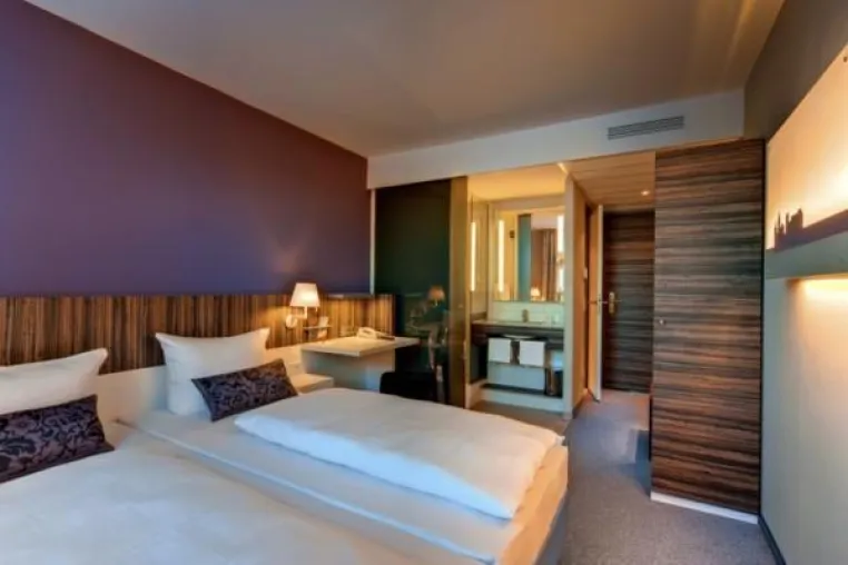 Burgfräulein trifft modernen Großstadtcharme - Lifestyle zum Budgetpreis im acom Hotel Nürnberg Bild: Burgfräulein trifft modernen Großstadtcharme - Lifestyle zum Budgetpreis im acom Hotel Nürnberg