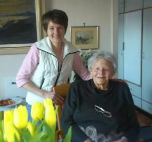 Bild: Pflegezeit - So werden Angehörige unterstützt