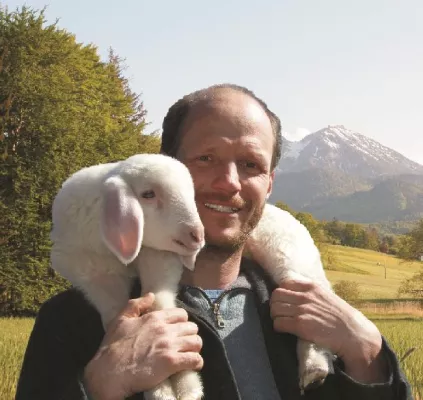 Bild: Auf Entdeckungsreise für seine Kunden: „Frau Wolle’s Naturhaus“ in Traunstein