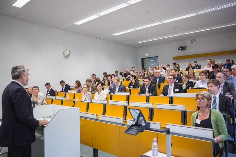 Demografischer Wandel: Hochkarätige Experten erläutern ganzheitliche Strategien Bild: Demografischer Wandel: Hochkarätige Experten erläutern ganzheitliche Strategien
