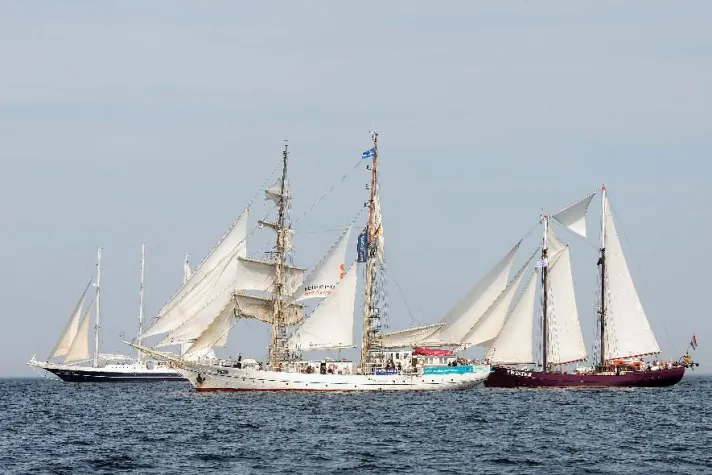 Bild: 20. Hanse Sail mit attraktiven Wasser- und Landangeboten