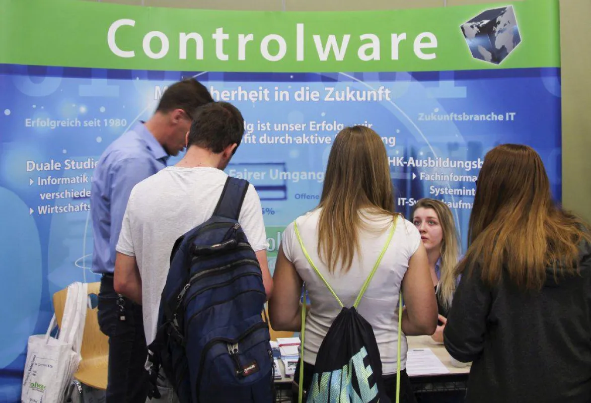 Controlware stellte auf dem Ausbildungsinfotag duale Studien- und IT-Ausbildungsgänge vor.