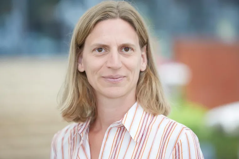 Bild: Ansprechpartnerin für Geschwister im Deutschen Kinderhospizverein e.V. nimmt Arbeit auf