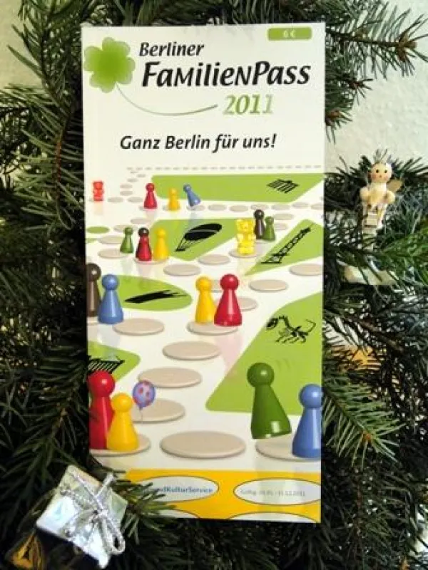 Der Berliner FamilienPass 2011 ist ein ideales Weihnachtsgeschenk.
