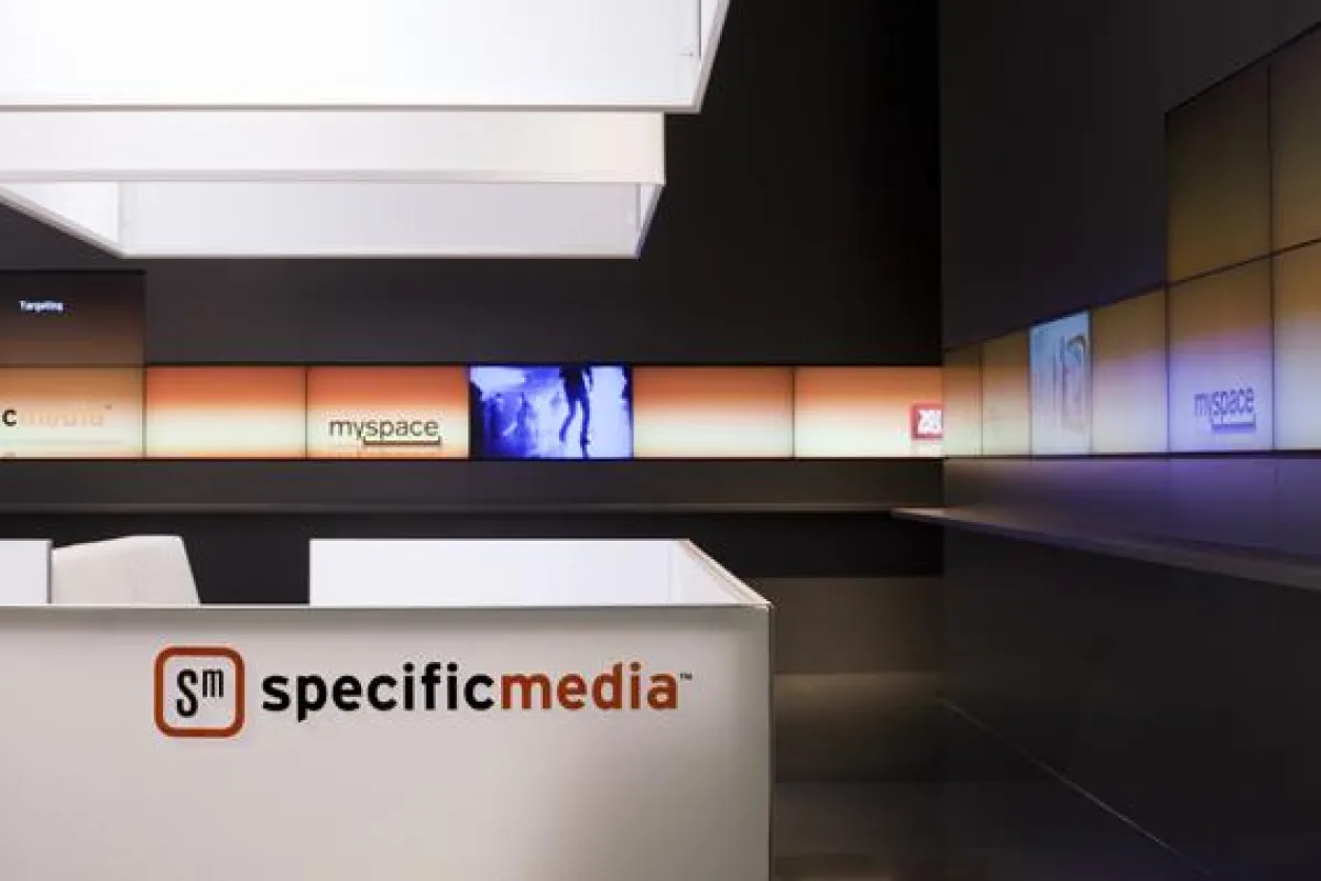 Projektpilot setzte den neuen Messestand für Specific Media auf der dmexco 2011 um. Foto: Lukas Palik Fotografie