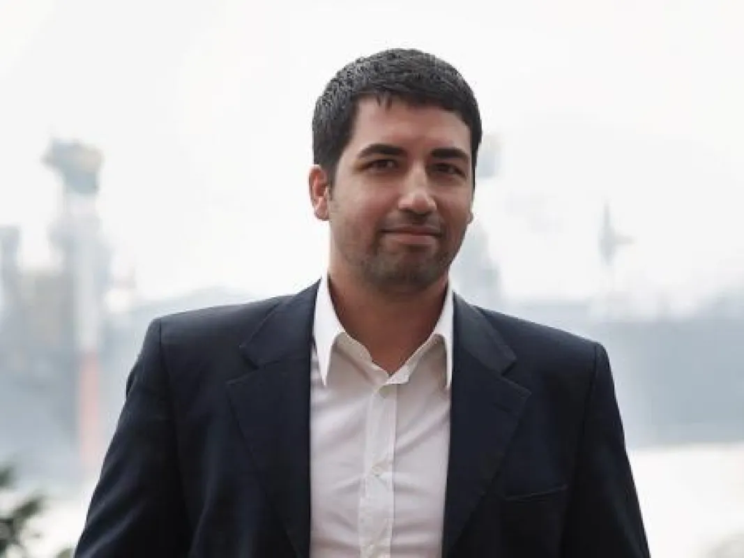Herr Arman Bahrami