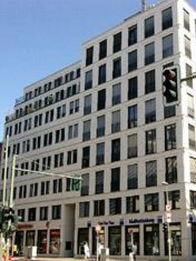 Das attraktive Büro-/Geschäftshaus ?Luisenstraße 44/Reinhardtstraße 38? in 1a-Lage von Berlin-Mitte