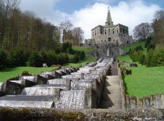 Wasserspiele im Bergpark Wilhelmshöhe: Saisonstart am 1. Mai Bild: Wasserspiele im Bergpark Wilhelmshöhe: Saisonstart am 1. Mai