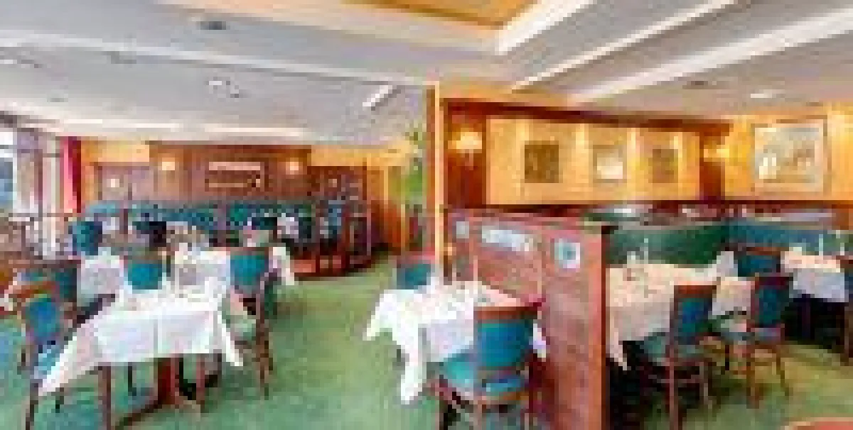 Hering und regionale Spezialitäten genießen im Hotel Nautic