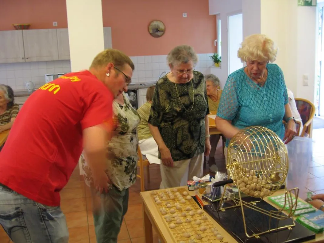 LeoClub Brandenburg Seniorenbingo