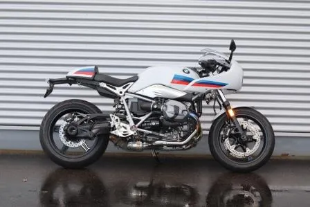 Bild: Neues Motorradzubehör: Entspannter Sitzen auf der BMW R nineT Racer
