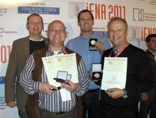 Bild: simply-2show - Erlenbacher Georg Witkowski auf internationaler Erfindermesse doppelt ausgezeichnet