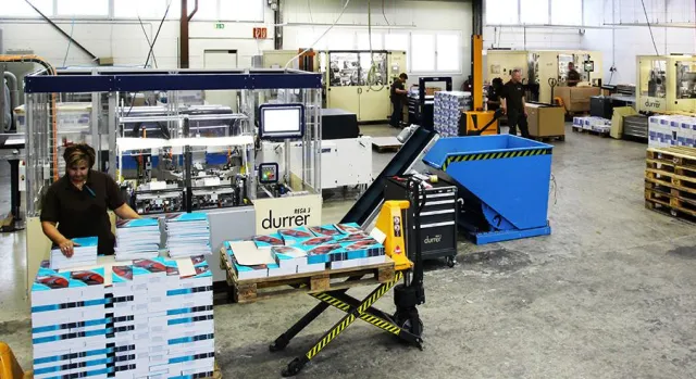 Bild: Registerstanzerei Braun GmbH betreibt die weltweit erste Durrer Rega 3