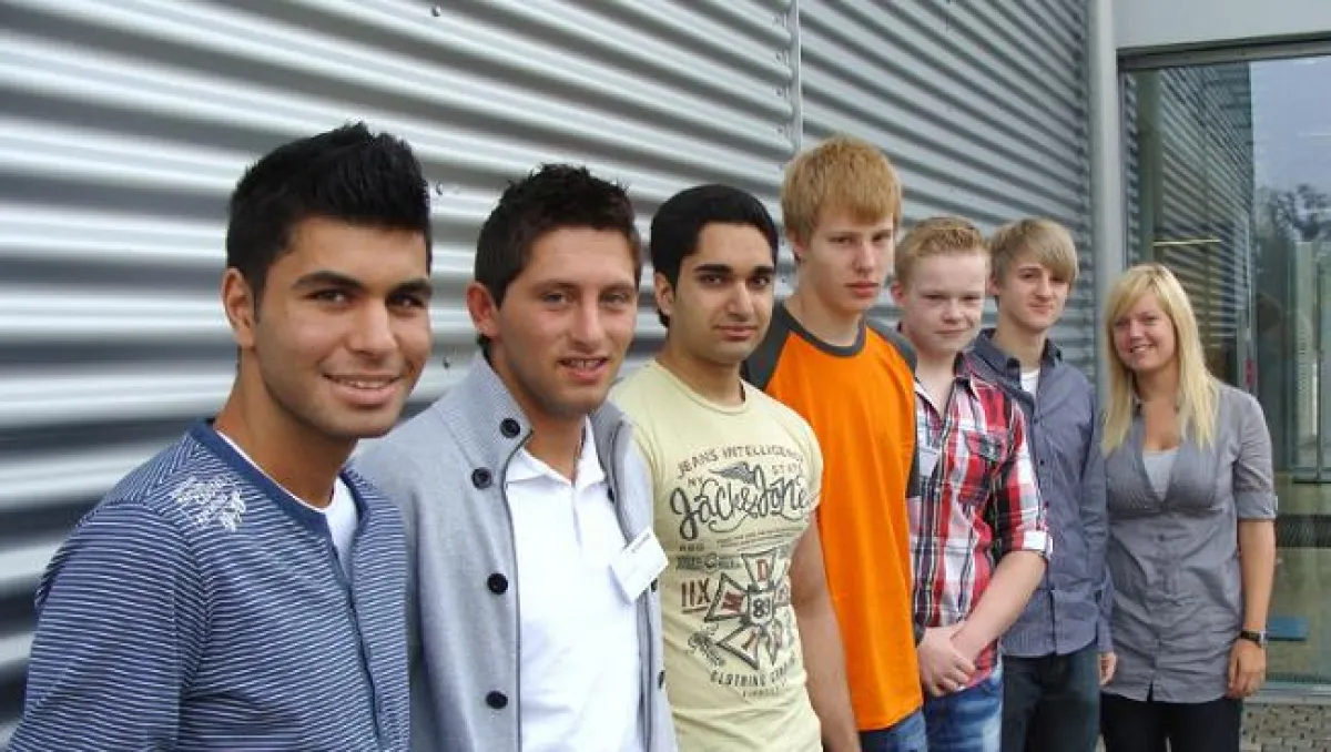 Am ersten September 2011 starteten sieben neue Azubis in unterschiedlichen Berufen bei der ESCHA Bauelemente GmbH.