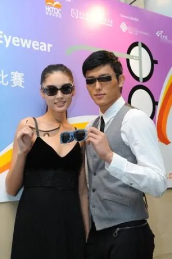 Durchblick, Weitblick, Überblick - Die Hong Kong Optical Fair 2009 bietet interessante Perspektiven Bild: Durchblick, Weitblick, Überblick - Die Hong Kong Optical Fair 2009 bietet interessante Perspektiven