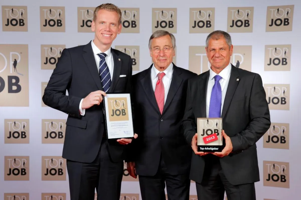 Von links: Dirk Breitkreuz CEO Wetropa, Wolfgang Clement, Martin Eigenherr COO Wetropa