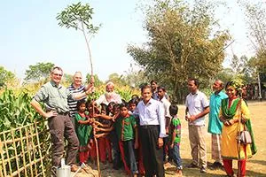 Eine Million Bäume in Bangladesch gepflanzt Bild: Eine Million Bäume in Bangladesch gepflanzt