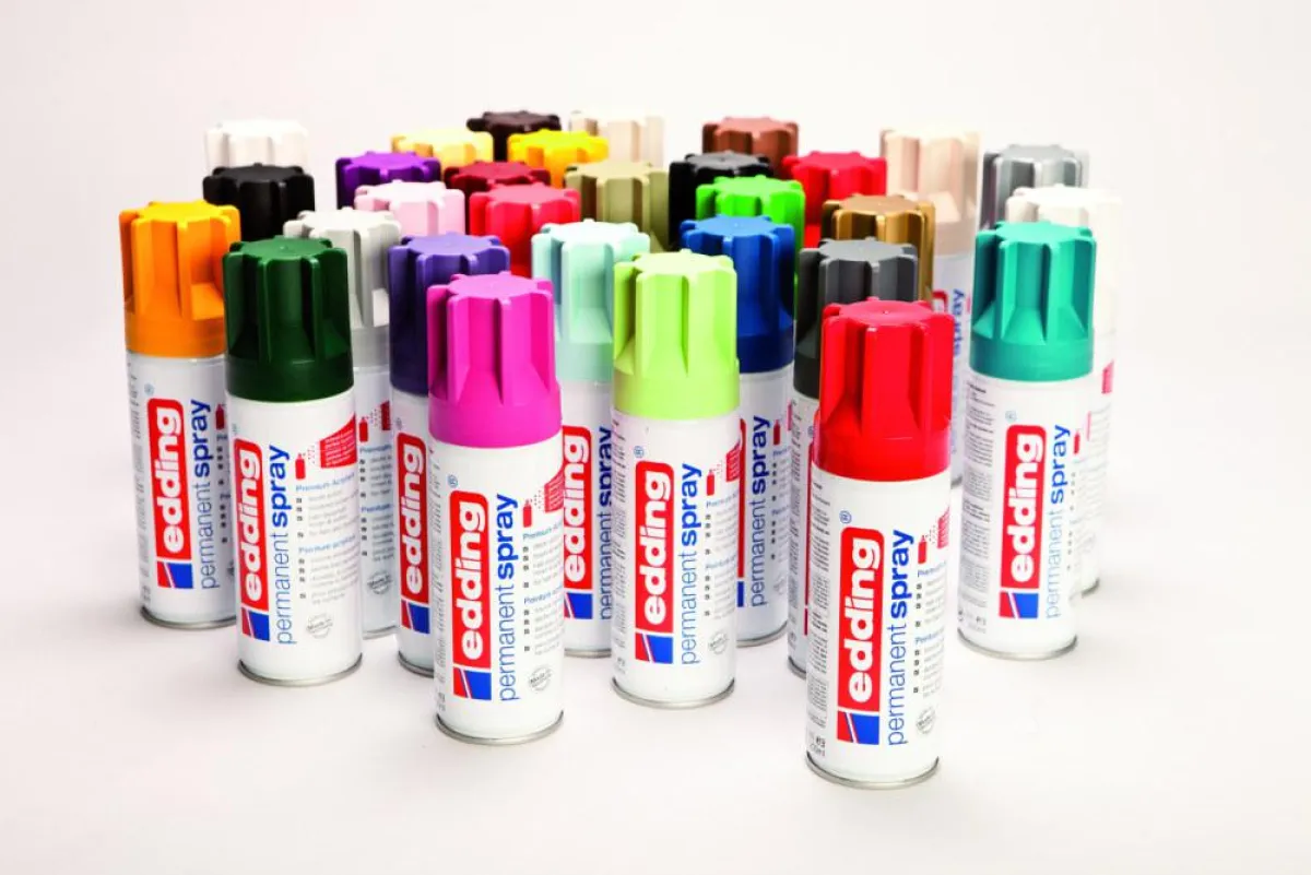 Qualität und Farbvielfalt auf Knopfdruck: edding gibt's jetzt auch als Permanent Spray