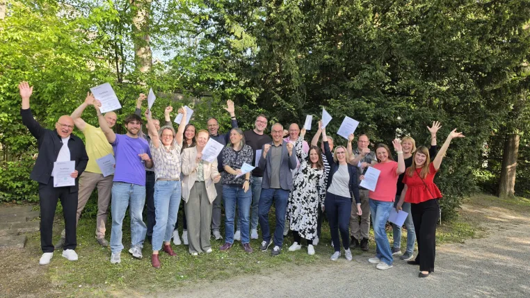 Würzburger Akademie zertifiziert 18 neue Empowerment-Coaches Bild: Würzburger Akademie zertifiziert 18 neue Empowerment-Coaches